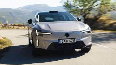 Volvo ES90 - front action