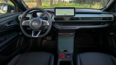Jeep Avenger 4xe - dash