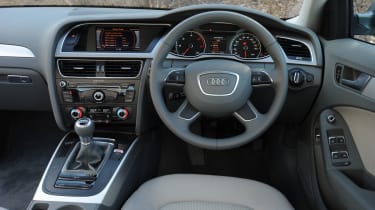 Audi A4 2.0 TDIe SE interior