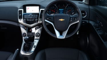 Chevrolet Cruze interior 