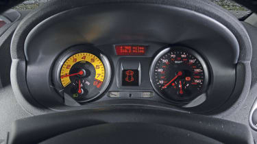 Renaultsport Clio dials