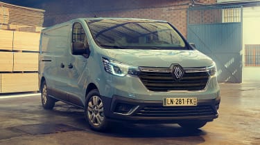 New 2024 Renault Trafic E-Tech aims to be the ideal tool for  environmentally-conscious tradespeople
