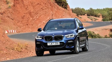 BMW X3 - front action