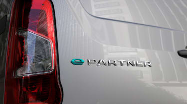Peugeot e-Partner - badge