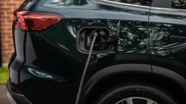 Chery Tiggo 8 - charging socket