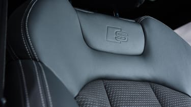 Audi Q8 - leather