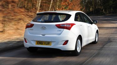 Hyundai i30 rear track