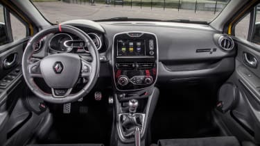 Renault Clio RenaultSport R.S.16 2016 - interior
