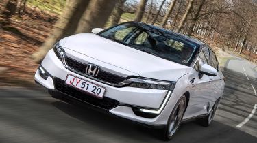 Honda Clarity - front tracking