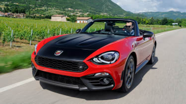 Abarth 124 Spider - red front