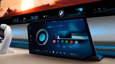 BMW Panoramic iDrive 7