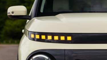 Hyundai Inster - front light
