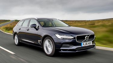 Volvo V90 D5 Momentum - front tracking