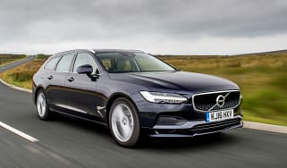 Volvo V90 D5 Momentum - front tracking