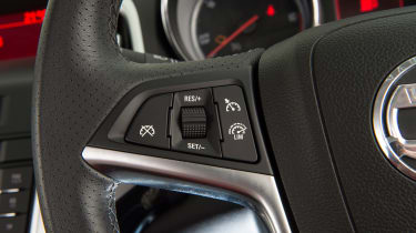 Used Vauxhall Astra - steering wheel detail