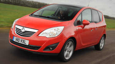 Vauxhall Meriva front tracking