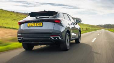 Omoda 5 SHS-H - rear tracking