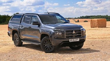 Mitsubishi L200 - front static