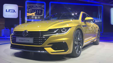 Volkswagen Arteon official - R-Line Geneva front quarter 2