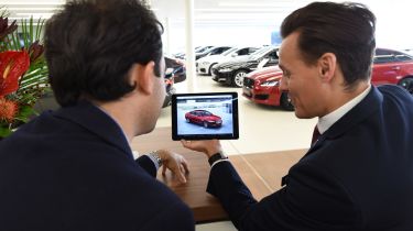Long-term test review: Jaguar XF - first report dealer ipad