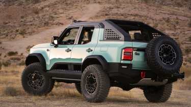 Toyota Land Cruiser ROX concept - rear 