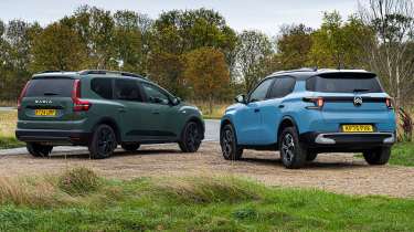 Citroen C3 Aircross vs Dacia Jogger - rear end