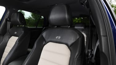 Volkswagen Golf R - seats