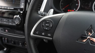 Mitsubishi L200 long-term test - steering wheel detail