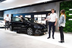 Electric Vehicle Experience Centre - Golf talks