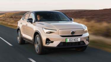 Volvo EC40 - front corner tracking