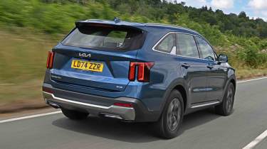Kia Sorento - rear tracking, alternative