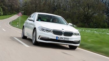 BMW 530e iPerformance - front tracking