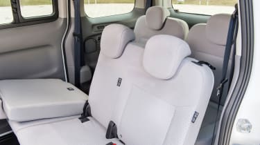 Nissan e-NV200 seats