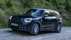 MINI%20Countryman%20facelift%202020-2.jpg