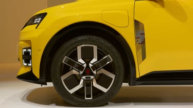 Renault 5 - wheel