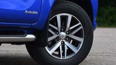 Toyota Hilux - wheel details