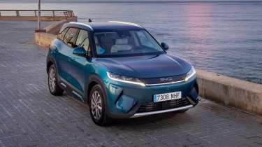 BYD Atto 2 DM-i - front static