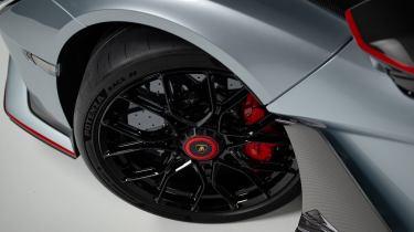 Lamborghini Revuelto SV - wheel