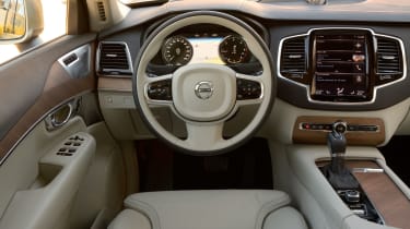 Volvo XC90 2015 - interior
