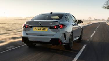 BMW M235i - rear tracking