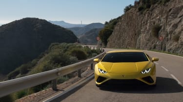 Lamborghini Huracan EVO RWD - front tracking