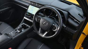 Lexus LBX - dashboard