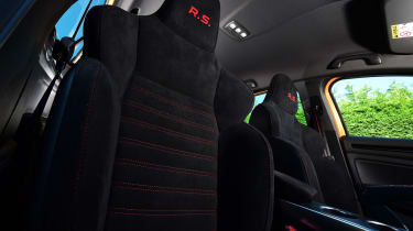 Renault Megane R.S. - front seats