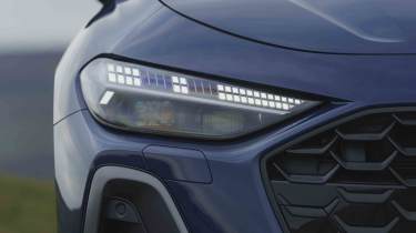 Audi A5 - head light