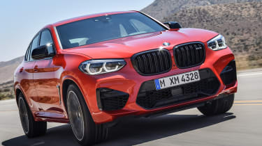 BMW X4M - front tracking
