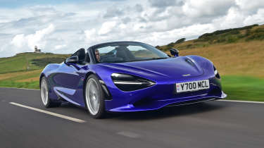 McLaren 750S Spider - front tracking