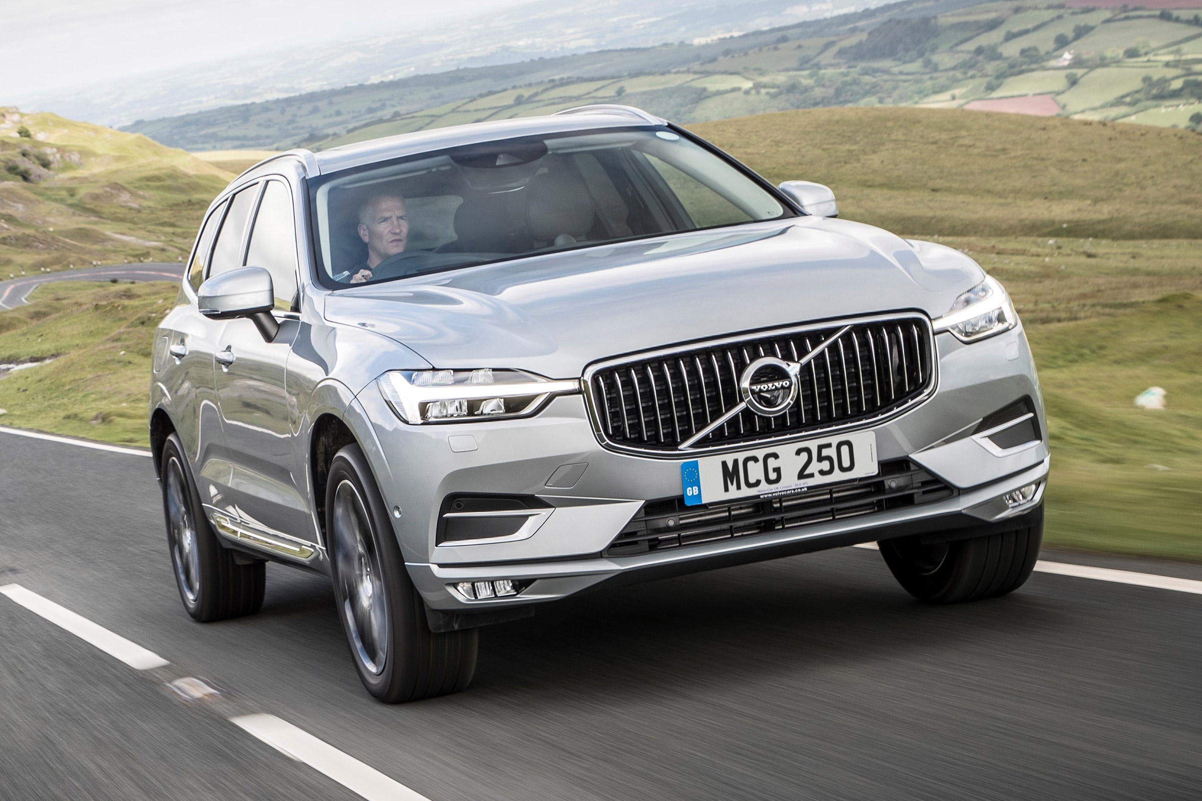 New Volvo XC60 D4 2019 review | Auto Express