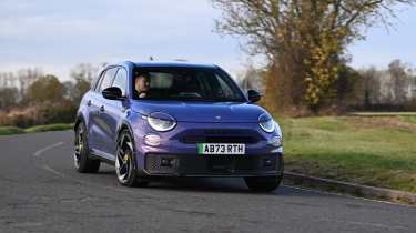 Abarth 600e Scorpionissima - front