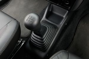 Used Suzuki Jimny - transmission
