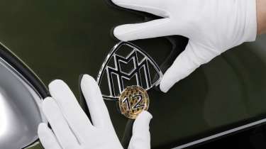New Mercedes-Maybach V12 Edition - fitting badge